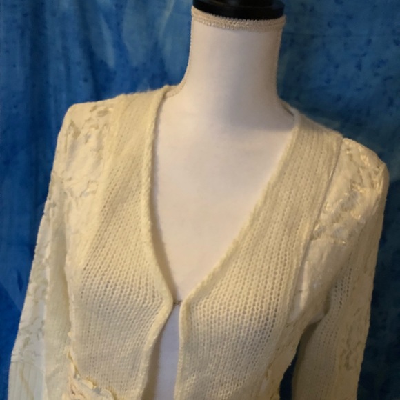 Passion Concept, Cardigan Sweater - Picture 2 of 9